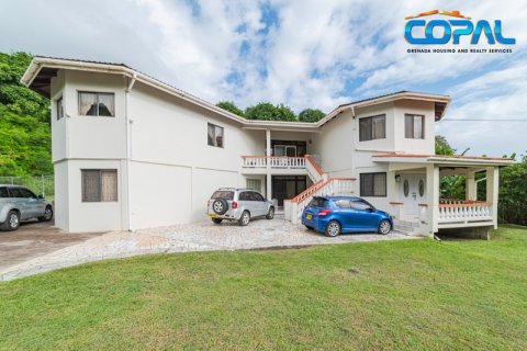 7 bedrooms House in Lance Aux Epines, Grenada No. 113800 1