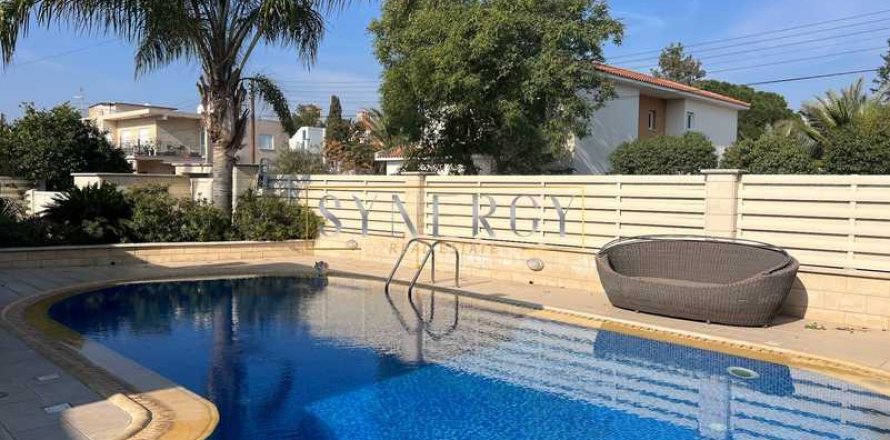 4 chambres House à Nicosia, Cyprus No. 76417