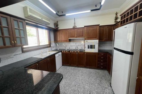 4 chambres House à Nicosia, Cyprus No. 76417 7