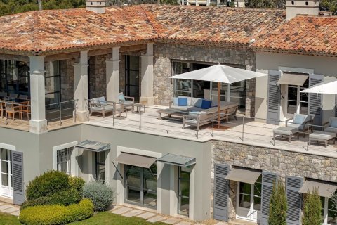 5 bedrooms Villa in Cannes, France No. 100301 5