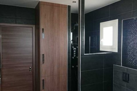 5 bedrooms House in Limassol, Cyprus No. 101100 10