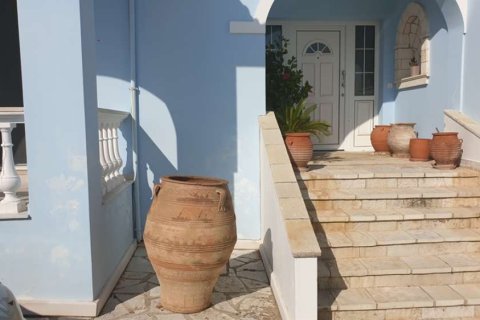 5 bedrooms Villa in Zakynthos, Greece No. 28104 3