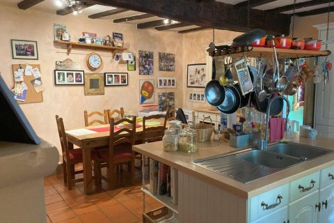 7 bedrooms House in Poullignac, France No. 69421 17