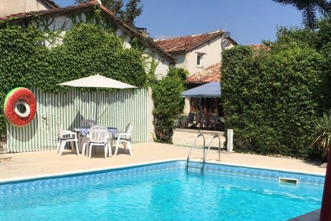 7 bedrooms House in Poullignac, France No. 69421 9