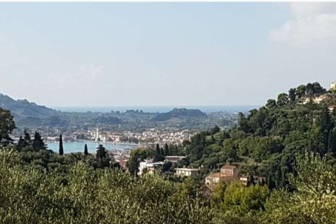 Land en Zakynthos, Greece No. 24641 2