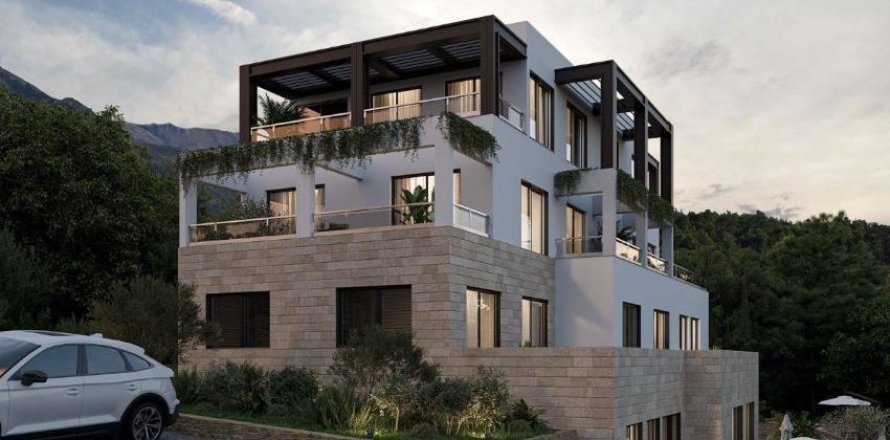 2 bedrooms Apartment in Tivat, Montenegro No. 66721