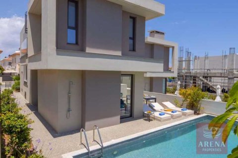 Вилла с 3 спальнями в Паралимни, Кипр №75131 2