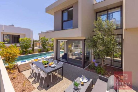 Вилла с 3 спальнями в Паралимни, Кипр №75131 4