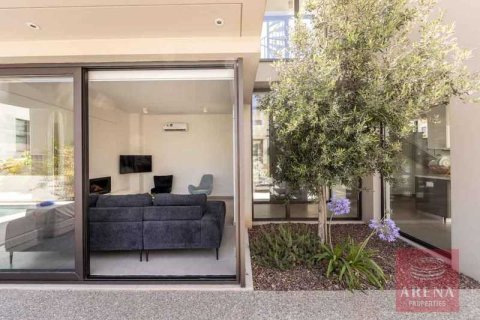 Вилла с 3 спальнями в Паралимни, Кипр №75131 6