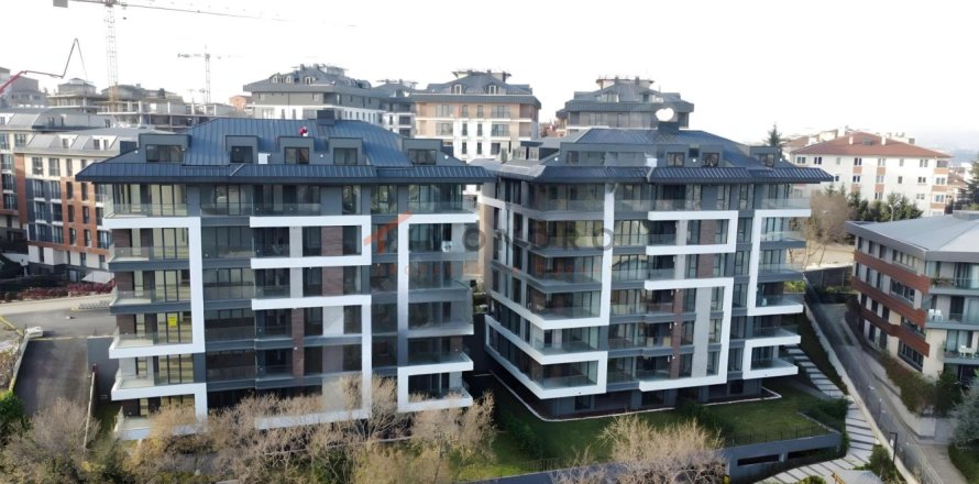 5 dormitorios Apartment en Üsküdar, Turkey No. 128302