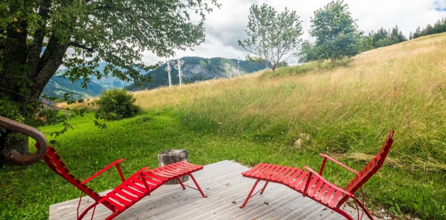 4 bedrooms House in Notre-Dame-de-Bellecombe, France No. 100217