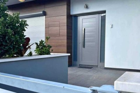 3 bedrooms House in Limassol, Cyprus No. 101096 1