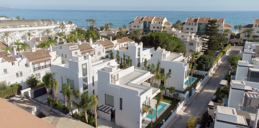 Вилла с 4 спальнями в Марбелья, Испания №83967