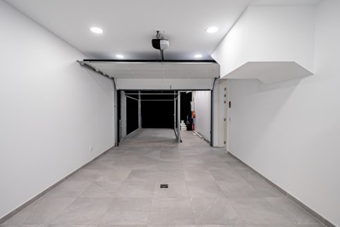 4 bedrooms Villa in Tan Xuan, Vietnam No. 83967 13