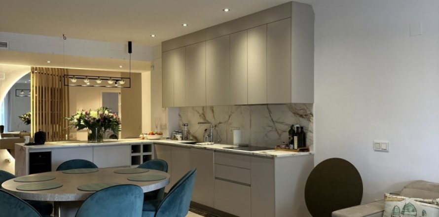 Квартира с 4 спальнями в Dinh An, Вьетнам №27280