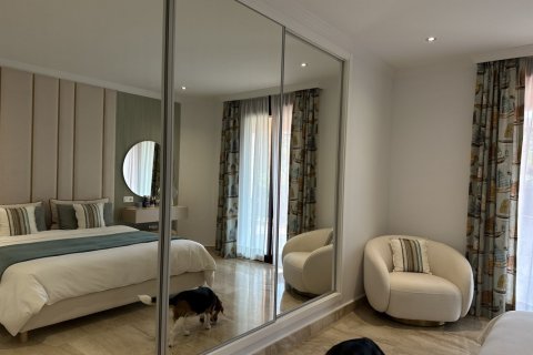 Квартира с 4 спальнями в Dinh An, Вьетнам №27280 13