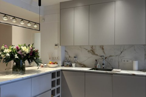 Квартира с 4 спальнями в Dinh An, Вьетнам №27280 18