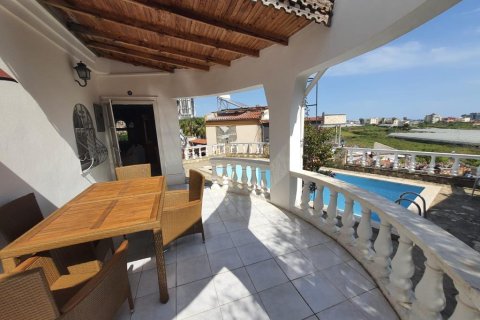 3 habitaciones Villa en Turkler, Turkey No. 22335