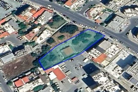 Commercial property en Mesa Geitonia, Cyprus No. 41706 1