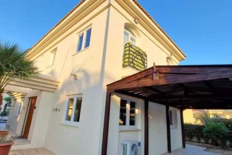 Вилла с 3 спальнями в Паралимни, Кипр №71906 2