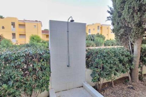 Вилла с 3 спальнями в Паралимни, Кипр №71906 8