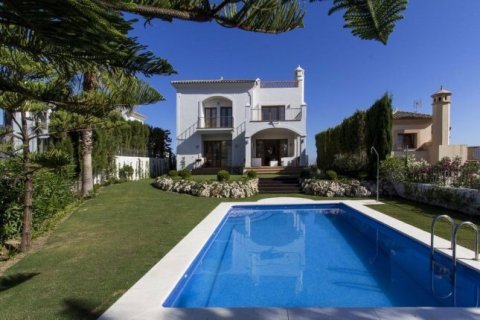 4 chambres House à Estepona, Spain No. 25485