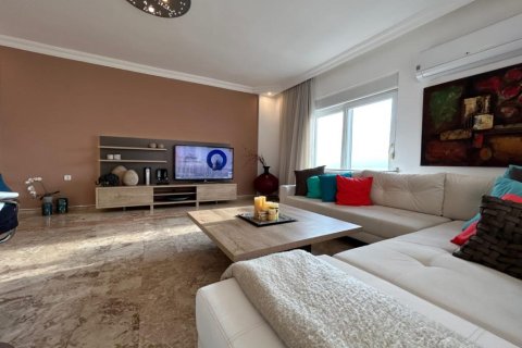 5 rooms Apartment in Mahmutlar, Turkey No. 122901