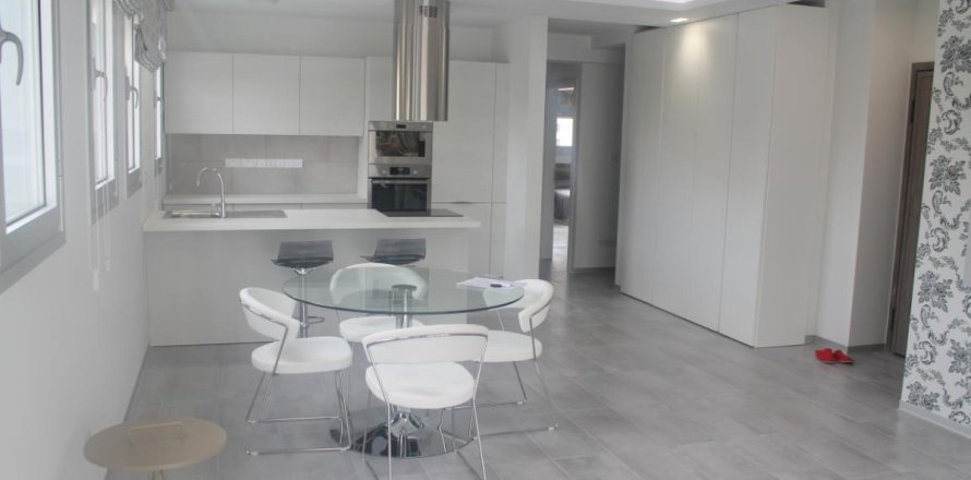 Квартира с 2 спальнями в Лимассол, Кипр №105935