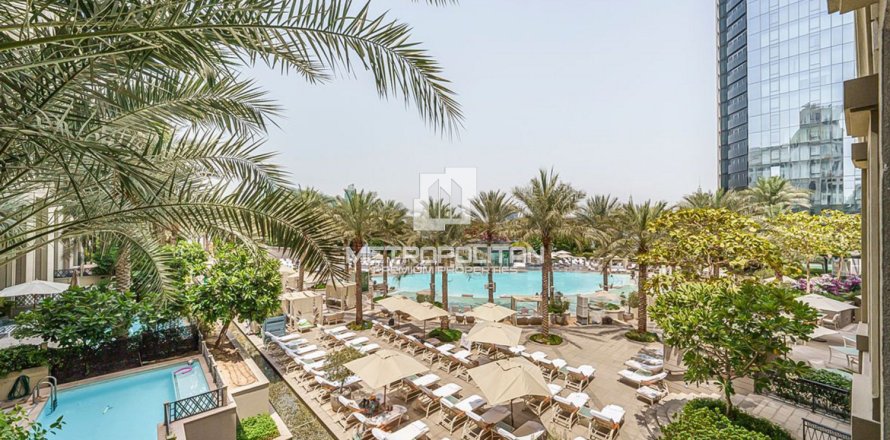 Квартира с 3 спальнями в Palazzo Versace, ОАЭ №118504