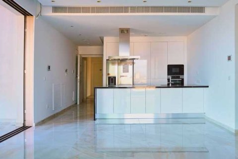 3 bedrooms Penthouse in Agios Tychonas, Cyprus No. 35254 5