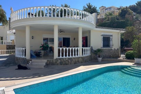 3 habitaciones Villa en Kargicak, Turkey No. 92965