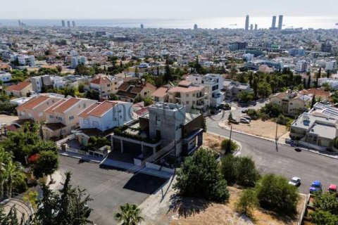 4 bedrooms Villa in Mesa Geitonia, Cyprus No. 66522 7