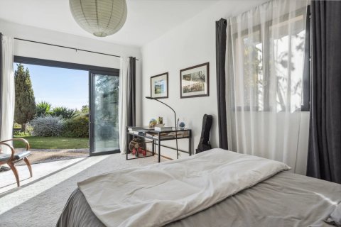 8 bedrooms Villa in Grasse, France No. 72366 8