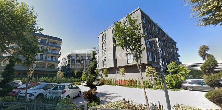 3 bedrooms Apartment in Istanbul, Turkey No. 53658