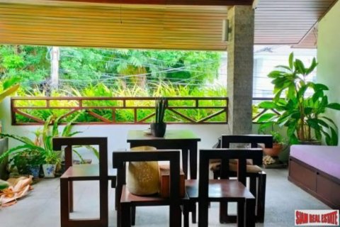 4 chambres Townhouse à Bangkok, Thailand No. 96789 16