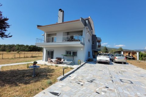 4 dormitorios House en Thermi, Greece No. 107369 1