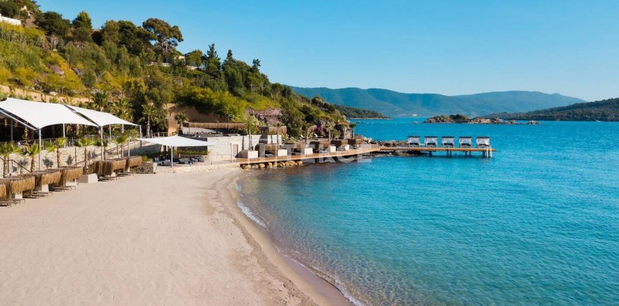 4 dormitorios Villa en Milas, Turkey No. 11071