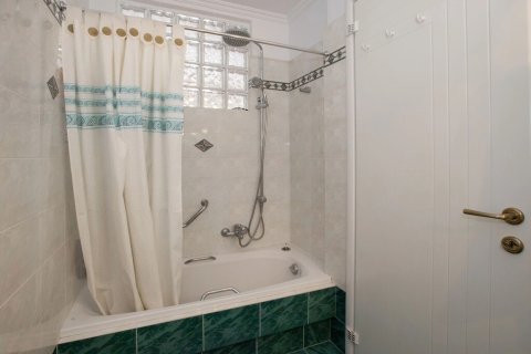 3 bedrooms Building in Athens, Greece No. 55355 30