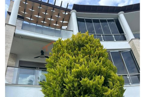 3 bedrooms Villa in Vu Xa, Vietnam No. 80491 3