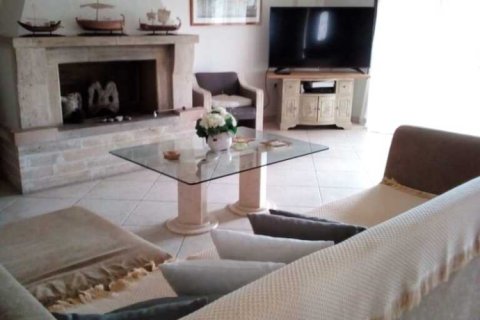 Дом с 5 спальнями в Халкидики, Греция №108737 2