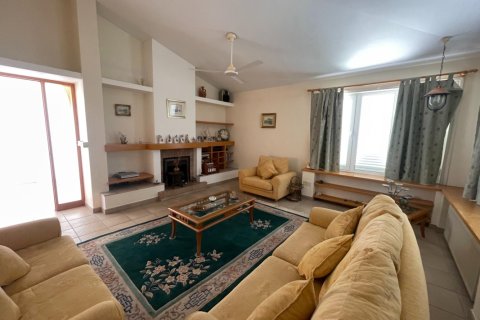 5 bedrooms Villa in Paphos, Cyprus No. 37523 7