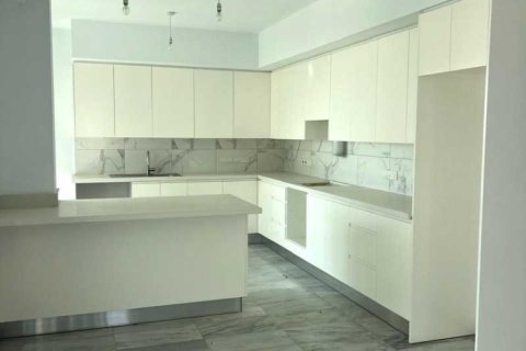 4 bedrooms Apartment in Larnaca, Cyprus No. 77408 8