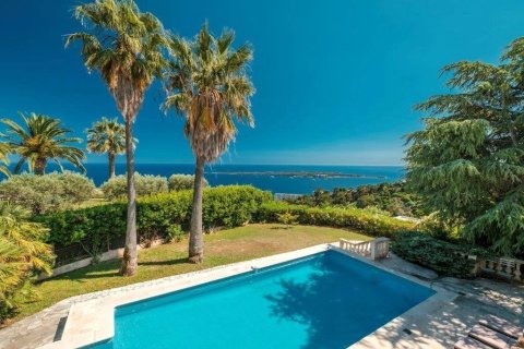 6 bedrooms Villa in Cannes, France No. 100303 6