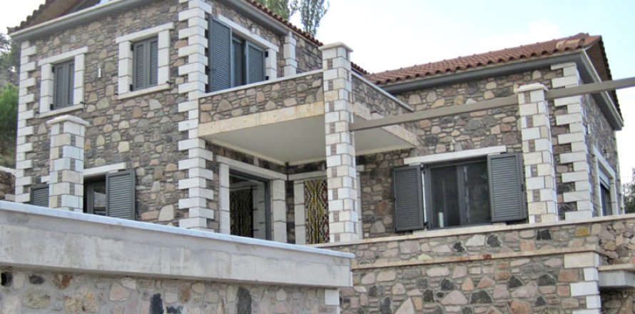 3 bedrooms Maisonette in Lesbos, Greece No. 59333