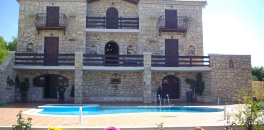 Дом с 5 спальнями в Закинтос, Греция №24659