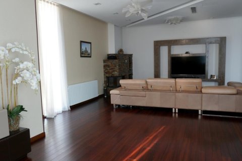 5 bedrooms Villa in Limassol, Cyprus No. 106558 1