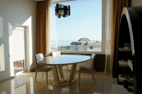 5 bedrooms Villa in Limassol, Cyprus No. 106558 4