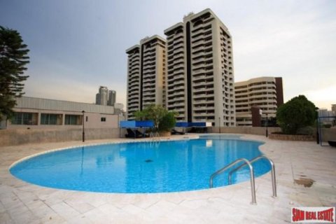 3 dormitorios Apartment en Bangkok, Thailand No. 96926 1