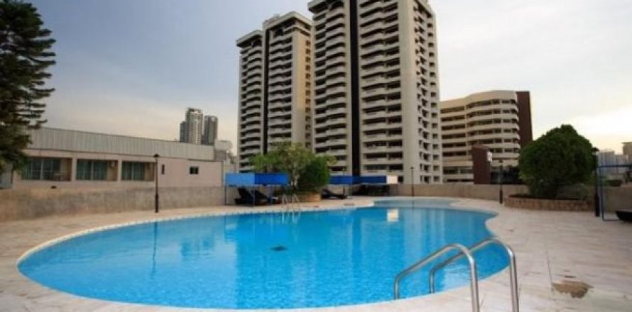 3 dormitorios Apartment en Bangkok, Thailand No. 96926