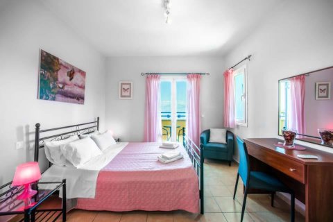 3 bedrooms Villa in Corfu, Greece No. 61615 15